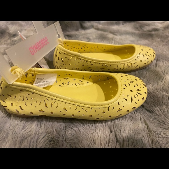 Gymboree New with Tags Yellow Flower Shoes Sz. 9 - Picture 2 of 3